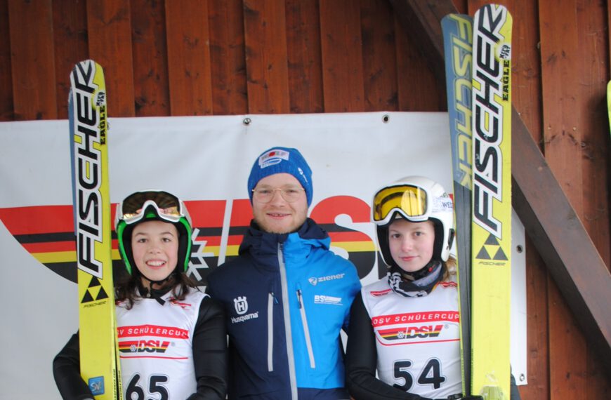 Deutscher Schülercup im Skispringen in Schmiedefeld am Rennsteig.